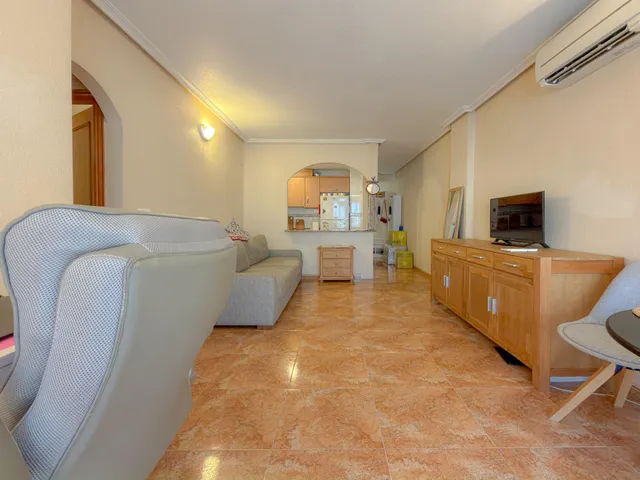 Centro! Encantador apartamento (Año 2003) con terraza confortable y vistas despejadas + 2 Piscinas comunitarias — 7