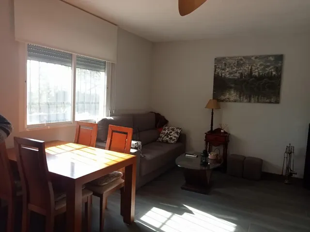 Chalet independiente de una planta con solárium, trastero y jardín consolidado — 5