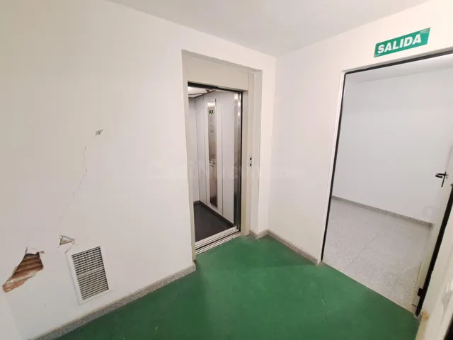 Plaza de garaje en venta en pleno centro - foto 5