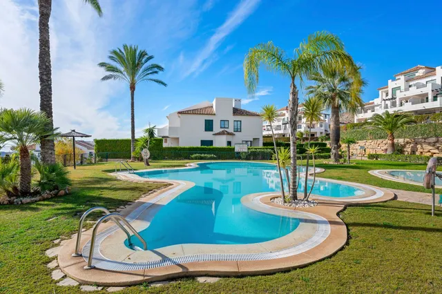 Apartamento 1 habitación 87m² en venta - Sierra cortina — 28