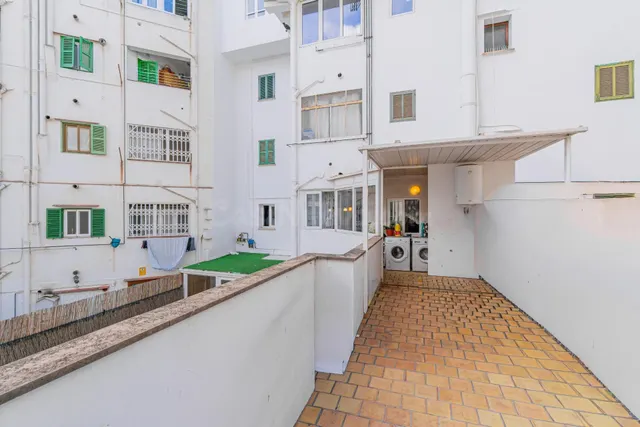 Primer piso reformado con ascensor, terraza y balcon, en bons aires — 4