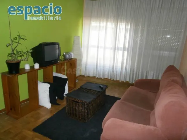 VENTA PISO ZONA CENTRO CON TERRAZA - foto 2