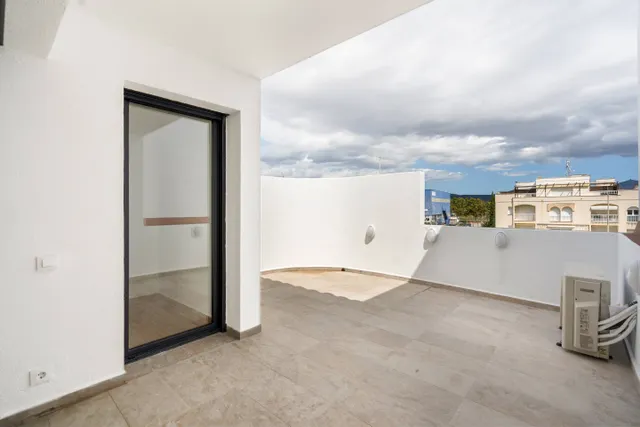 ¡Descubre esta fantastica vivienda en Empuriabrava! — 14