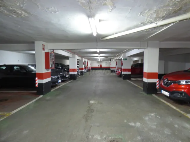 Garaje 21m² en venta - ESTORIL 2