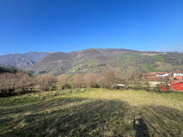 Terreno urbanizable en venta - Quirós - foto 3