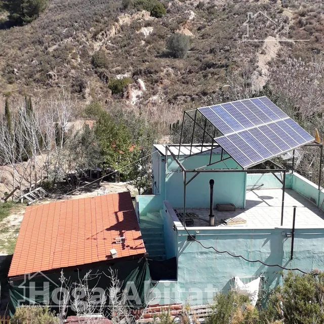 CHALET CON JARDÍN Y CON MUCHAS POSIBILIDADES — 6