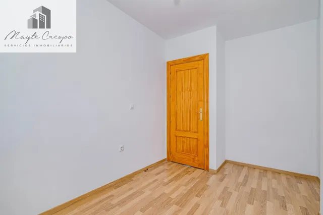 ADOSADA DE 4 DORMITORIOS EN BELICENA — 36