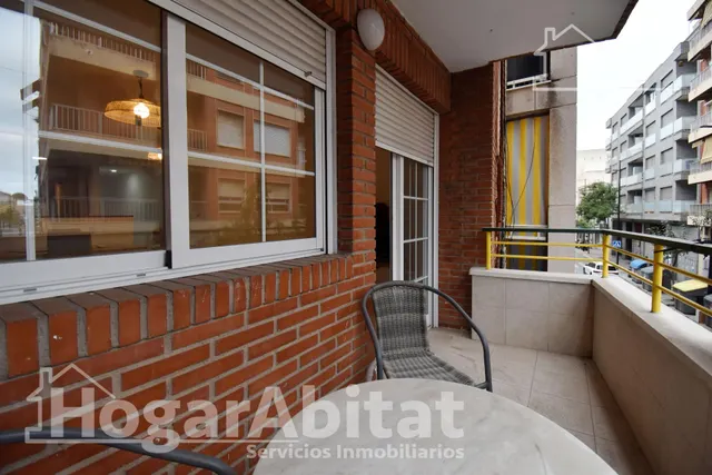 Bonito, luminoso y reformado con gran terraza, balcón y ascensor, cerca del centro — 11