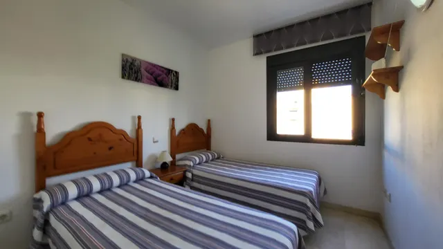 Amplio apartamento de tres dormitorios con vistas panorámicas en Nueva Alcántara. — 36