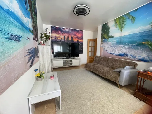 Espacioso y Moderno Piso Reformado en Roquetas de Mar por €1 - foto 5