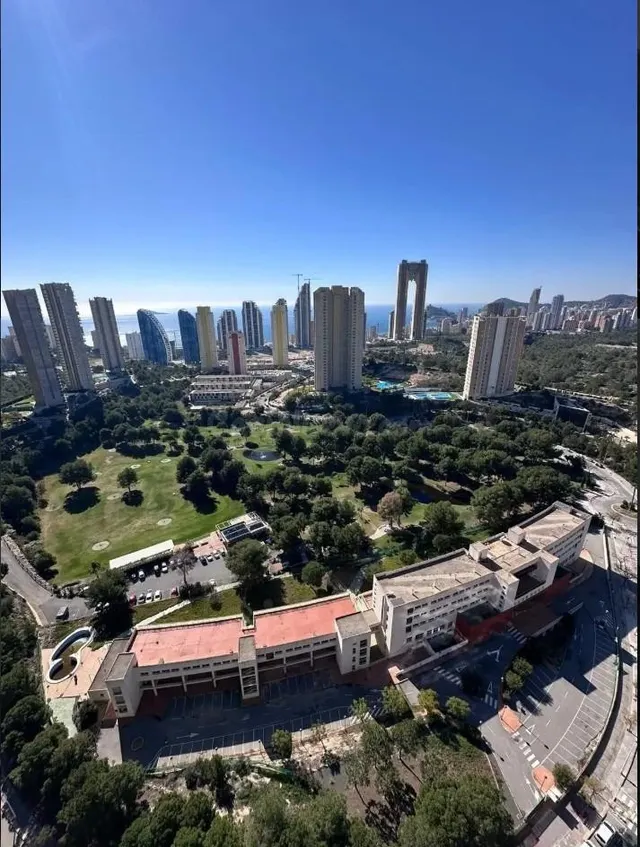 ÁTICO DÚPLEX EN EAGLE TOWER CON VISTAS INFINITAS DE BENIDORM - foto 3