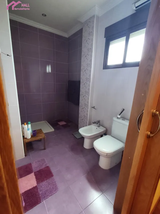 LUJOSO CHALET INDEPENDIENTE EN VENTA EN EL RAAL — 39