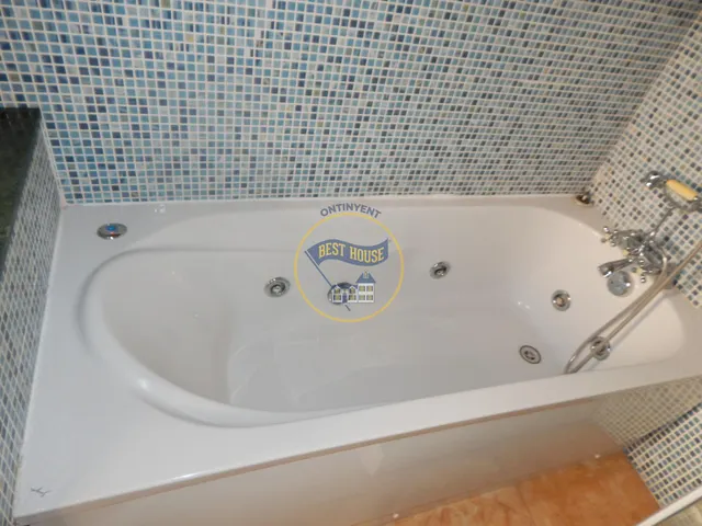 OPORTUNIDAD, CASA REFORMADA CON PISCINA Y OTRAS COMODIDADES. — 45