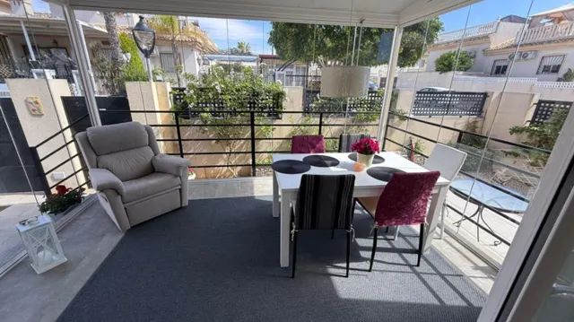 ESPECTACULAR CHALET 2 HABS EN CIUDAD QUESADA 244.000€ — 40