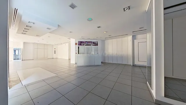 Local comercial 336m² en alquiler - Centro - foto 4