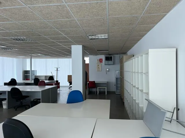 OFICINA VENTA 212000 678421372 — 6