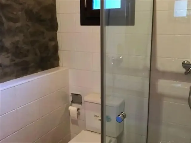 Encanto asturiano: casa con hórreo, cochera y finca edificable en Pando, Langreo — 28