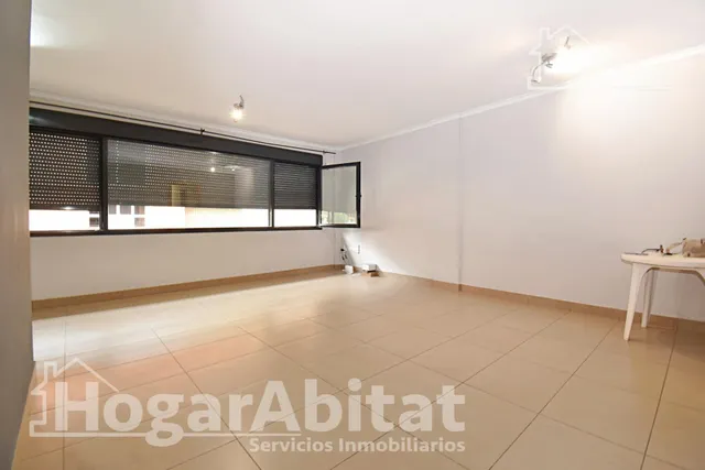 Espacio y libertad al aire libre en esta cómoda planta baja con terraza y patio — 14