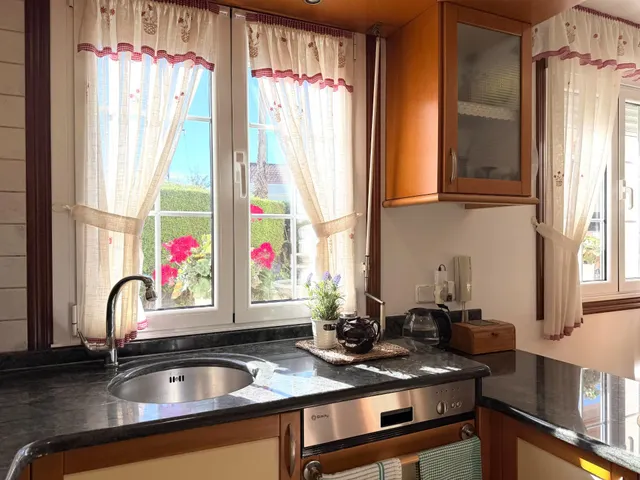 Casa con cuatro dormitorios, terrazas y amplio garaje en Oleiros — 23