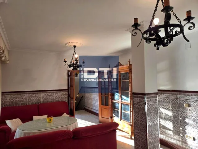 CASA EN BARRIADA LEPANTO, MAIRENA DEL ALJARAFE. - foto 2