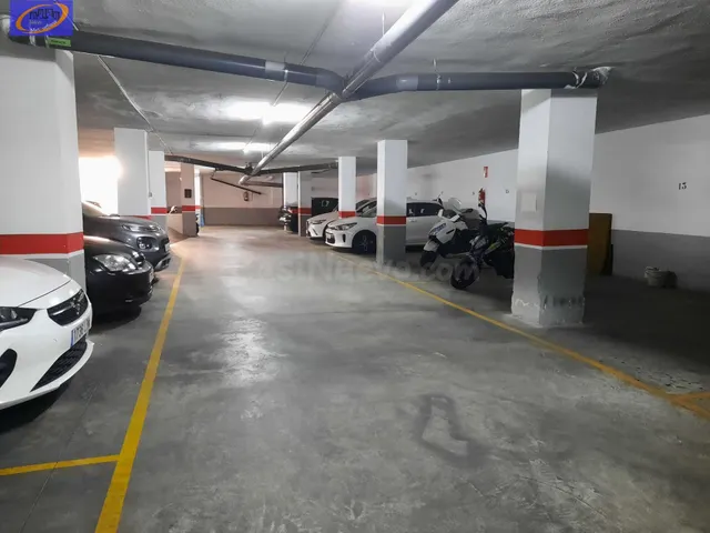 LOTE DE DOS PLAZAS DE GARAJE CONTIGUAS EN AV. DEL SUR - foto 3