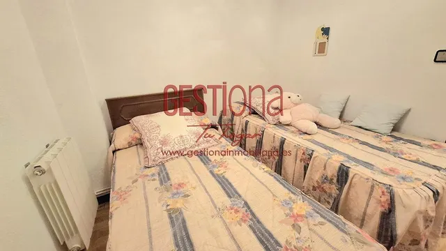 CASA ADOSADA, DISPUESTA PARA ENTRAR A VIVIR. HAZAS DE CESTO. — 31