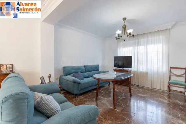 Casa en esquina en venta en Las Gabias — 4