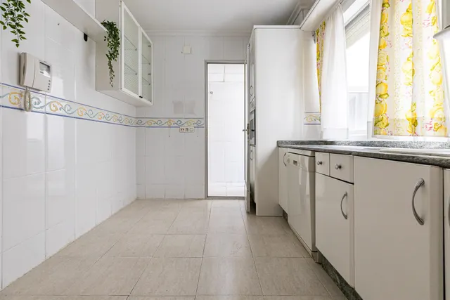 Vivienda muy luminosa en plaza Cruz Roja — 17