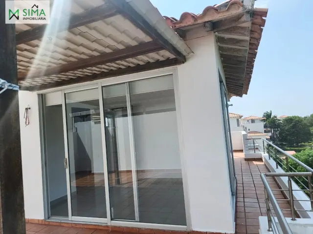 Piso 3 habitaciones 160m² en alquiler - Zona norte — 18