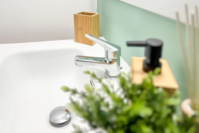 **Piso totalmente reformado de cuatro habitaciones y un baño** — 36
