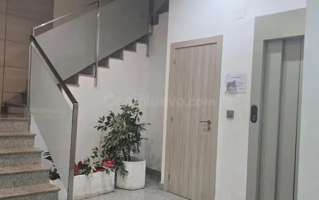 ¡VIVE EN EL CORAZÓN DE LLÍRIA! Primera planta con terraza, a