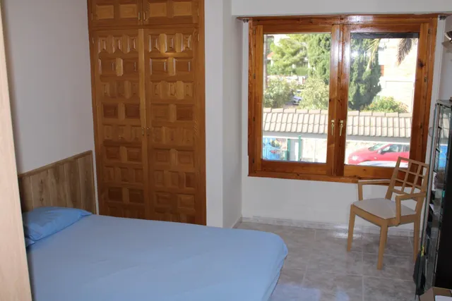 Encantador Chalet en Salou con Piscina y Jardín — 18