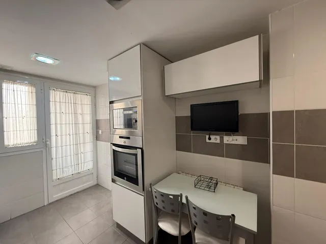PISO DE 3 habitaciones EN ZONA NORTE — 6
