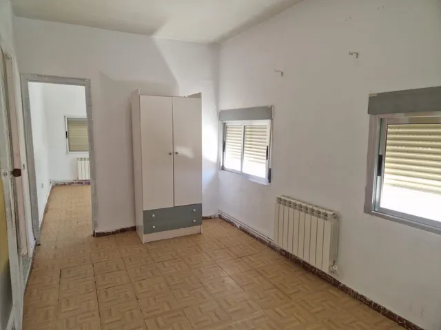 AOC VENDE EN EL CENTRO DE MOSTOLES, CASA EN PRIMERA PLANTA PARA REFORMAR CON GRAN POTENCIAL. — 13