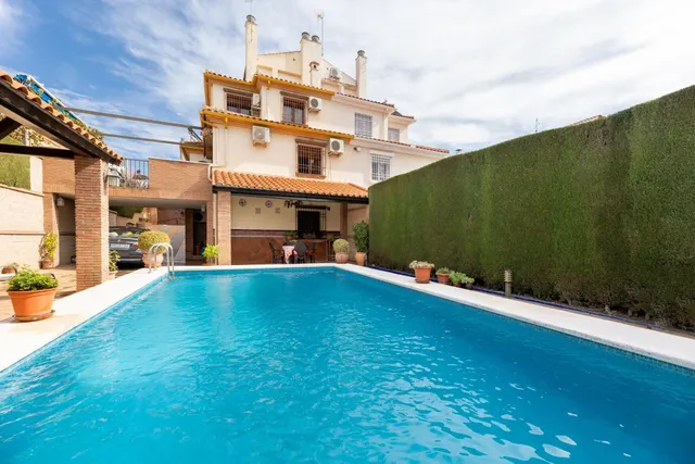 VIVIENDA PAREADA EN MONTELUZ — 14