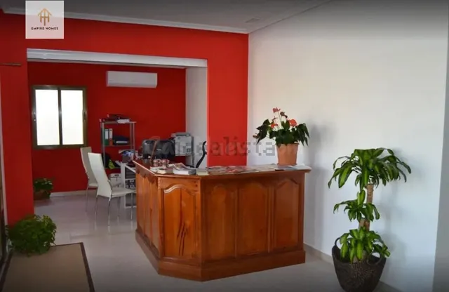 EMPIRE HOMES VENDE LOCAL + HOSTAL en zona SANTA CRUZ DE MUDE - foto 4