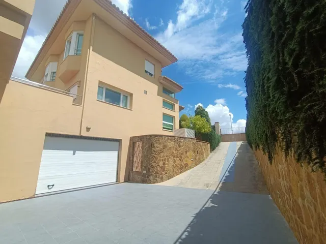 VIVIENDA EN URBANIZACION PRIVADA EN ZONA ANTEQUERA GOLF¡¡¡¡¡¡¡¡¡ — 24