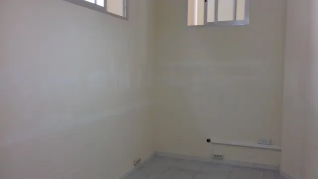 SE VENDE LOCAL, ZONA VIRXE DA CERCA, DE 400 M2 — 8