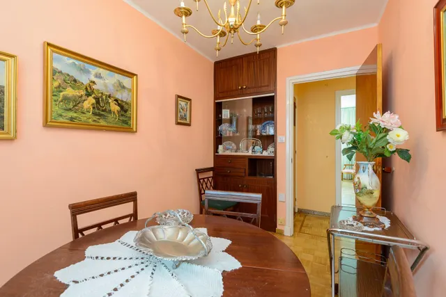LUZ, CUATRO habitaciones ,TERRAZA Y TRASTERO EN UNA DE LAS MEJORES ZONAS DE OVIEDO — 30