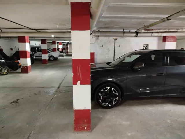 Garaje en Venta en la Avenida de Cádiz, zona Hospital — 6