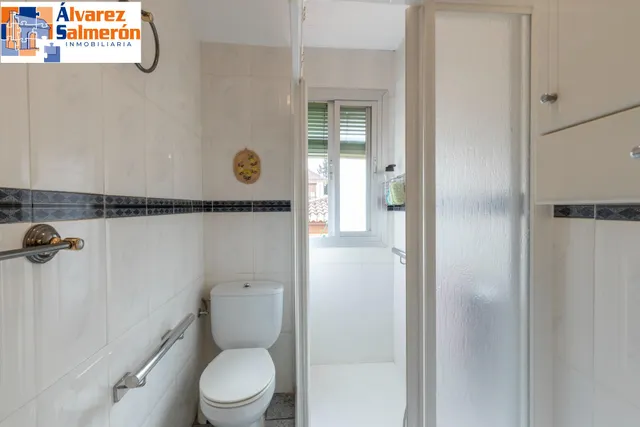 Piso 3 habitaciones en Calle Santa Margarita, junto Cmno. Bajo de Huétor — 21