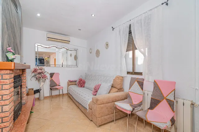 Espléndida Casa en Vega de Granada, ¡Listo para Entrar a Viv - foto 3