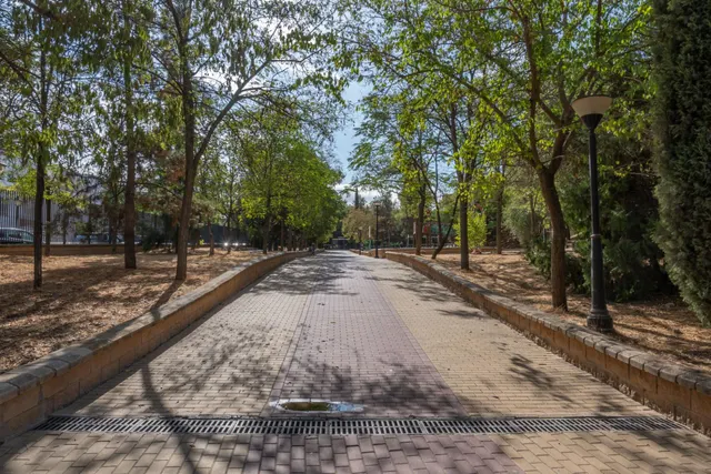 ¡OPORTUNIDAD ÚNICA! Solar urbano con proyecto de diseño visado de regalo en Huétor Vega — 24