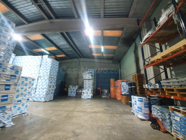 NAVE EN VENTA EN EL POLÍGONO EL CÁÑAMO - foto 4