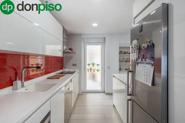 PISO COMPLETAMENTE REFORMADO EN CALLE RECOGIDAS — 13