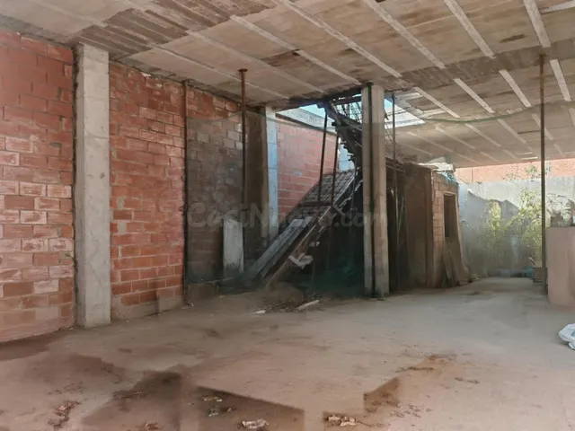 Parcela con estructura en construcción en el barrio de la Ma - foto 2