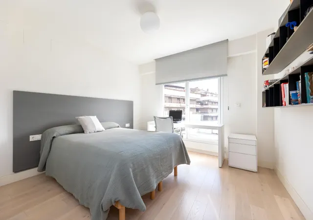 Exclusiva vivienda con vistas al Palacio de los Patos, junto Recogidas, 4 dormitorios 3 baños — 26