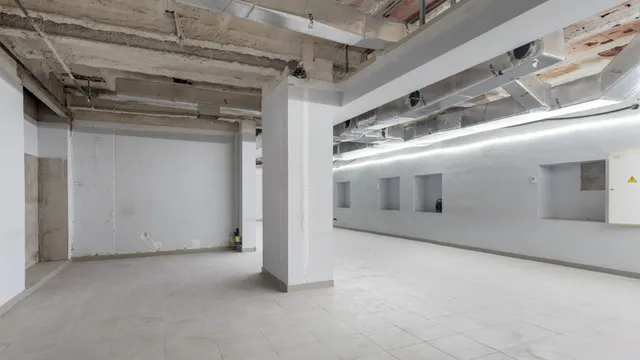 Local comercial 333m² en alquiler - Eixample — 14