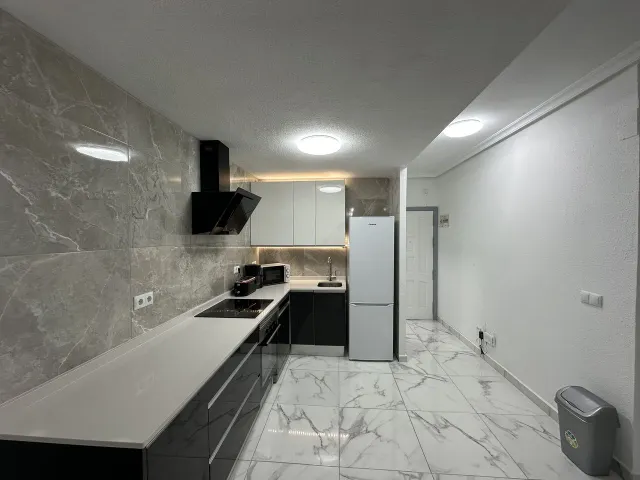 APARTAMENTO DE 2 DORMITORIOS 2 BAÑOS EN TORREVIEJA — 6