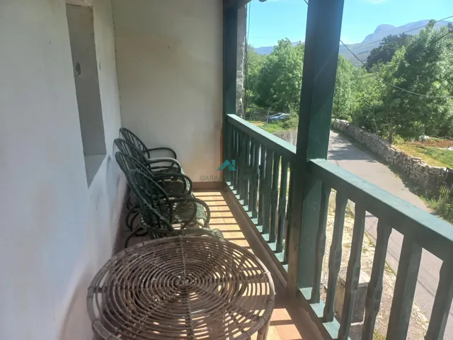 Se vende casa de piedra con terreno en Ramales — 16